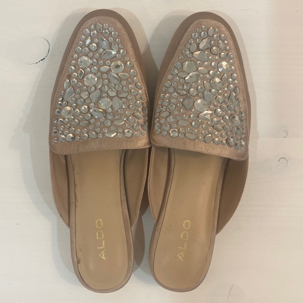 🔥5/$20🔥 Aldo Pink Satin Mules with Gems - Picture 2 of 16